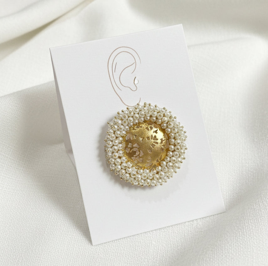 Jaali Swarna Pearl Studs