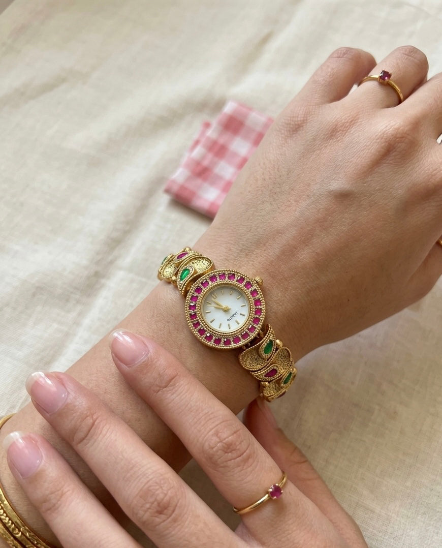Teardrop Link Watch