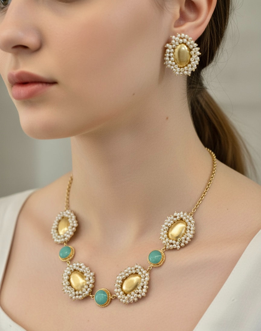 Oasis Halo Choker